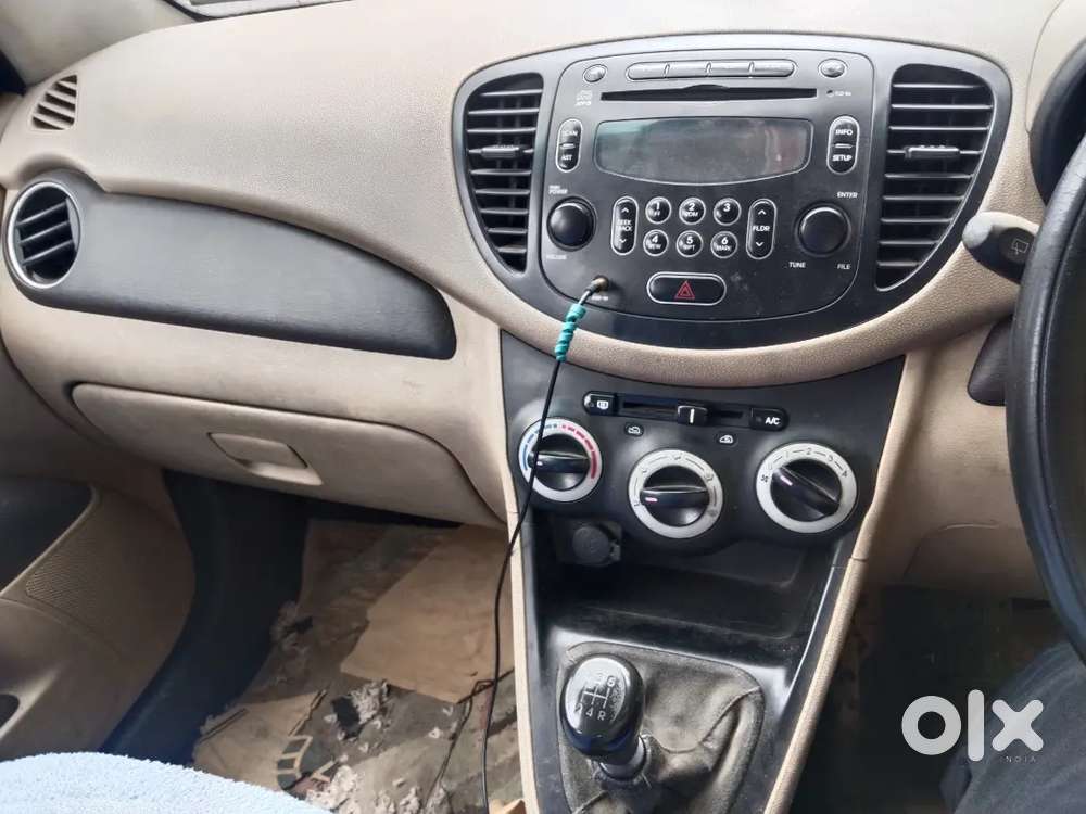 Hyundai I10 Sportz Petrol 2010