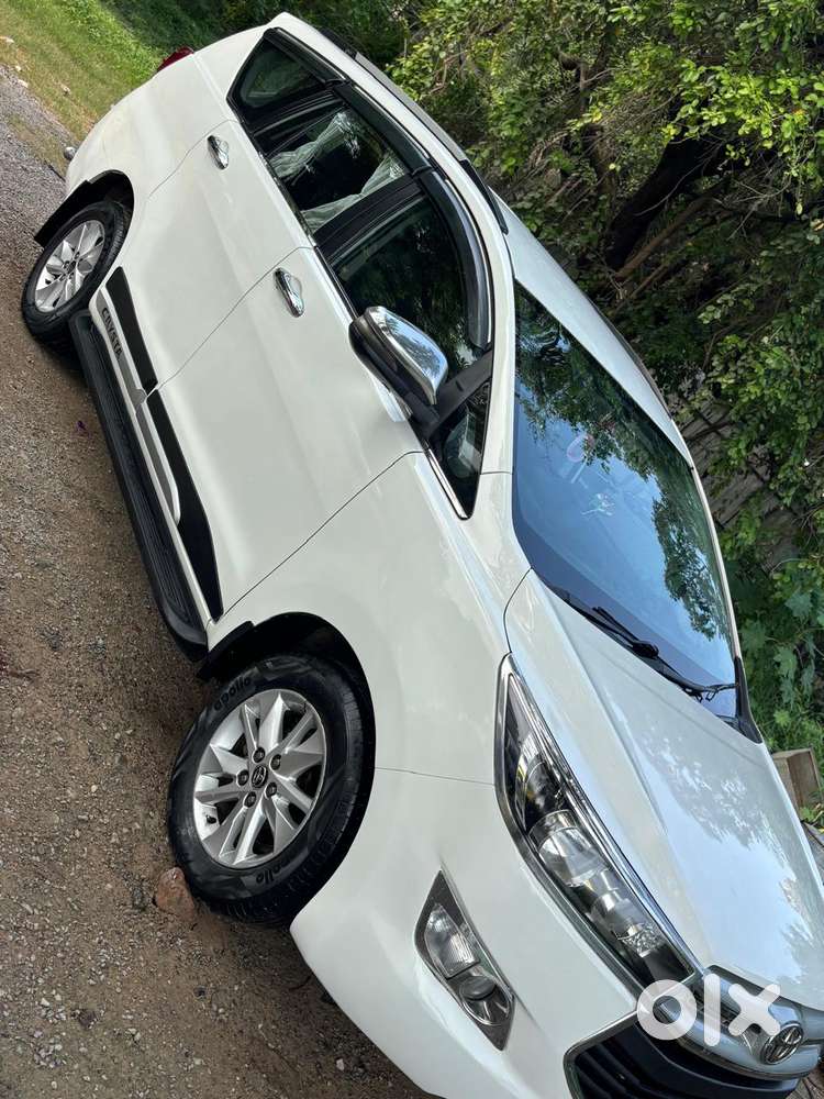 Toyota Innova Crysta 2.4 G Mt, 2019, Diesel