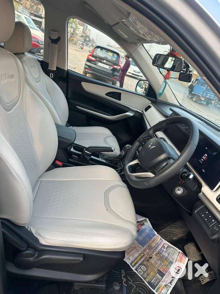 Mahindra Xuv700 2.2 Ax 3 Diesel Mt 5 Str, 2022, Diesel