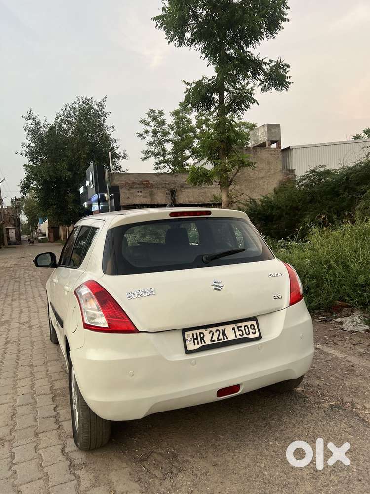 Maruti Suzuki Swift Zxi Plus Dual Tone, 2015, Petrol