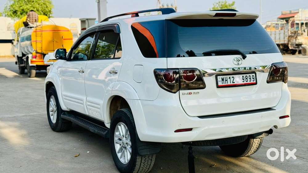 Toyota Fortuner 2013 Diesel Well Maintained Singal Hand Use New Tyres
