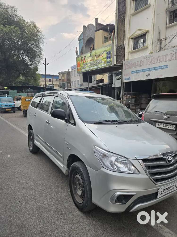 Toyota Innova 20008 Diesel 220000 Km Driven