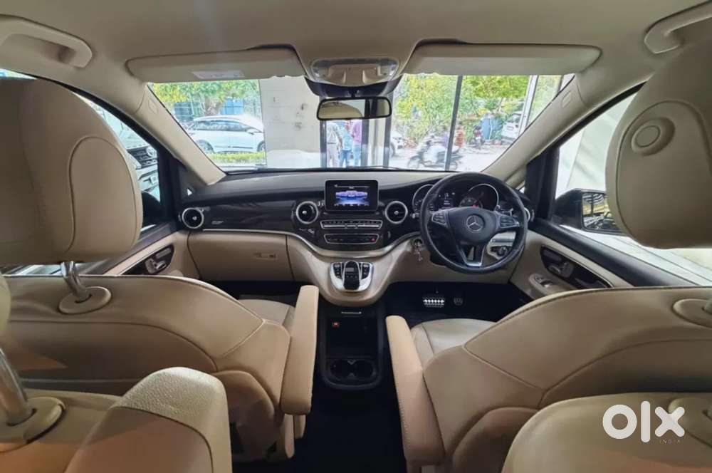 Mercedes-benz V-class 2.1 220 Expression Diesel At, 2019, Diesel