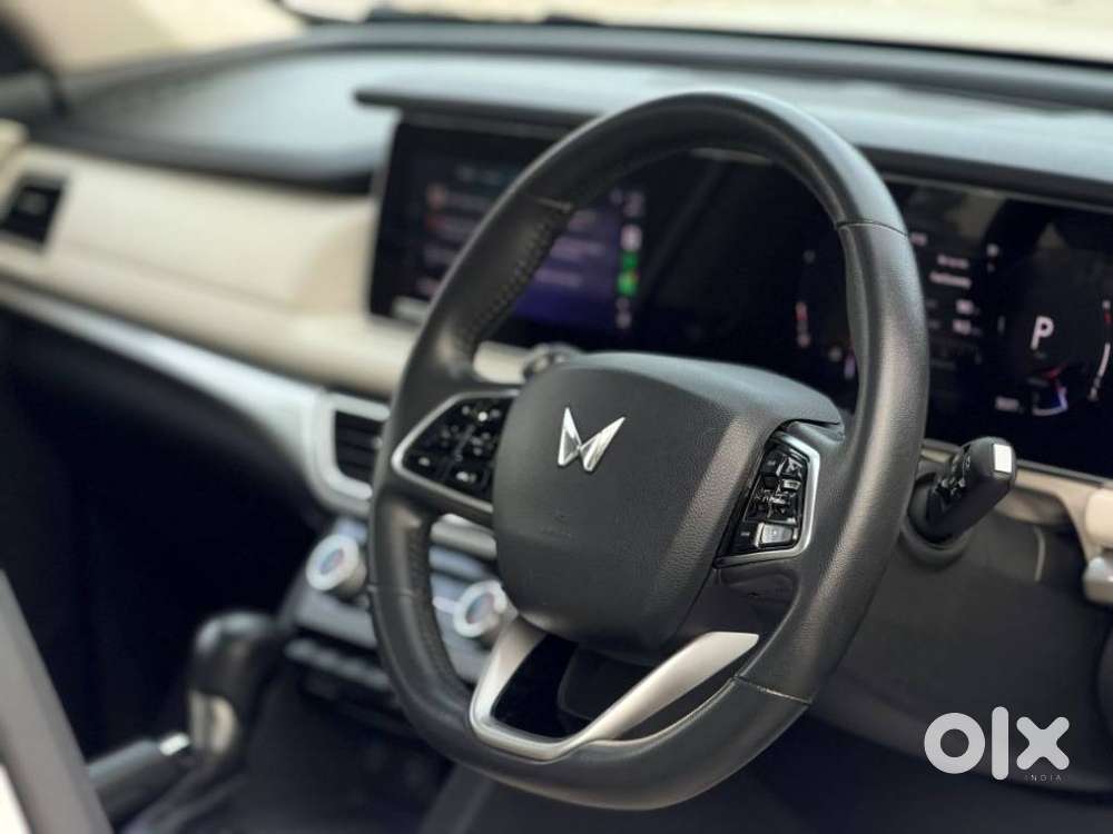 Mahindra Xuv700 2.2 Ax 5 Diesel At 7 Str, 2022, Diesel