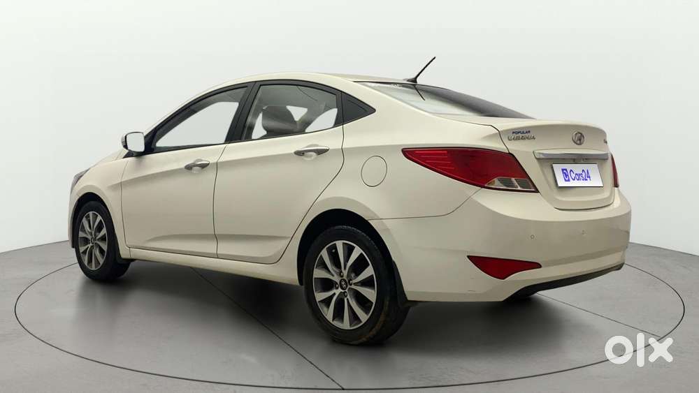 Hyundai Verna Fluidic 1.6 Vtvt Sx, 2015, Petrol