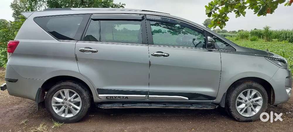 Toyota Innova Crysta 2023 Diesel 25000 Km Driven