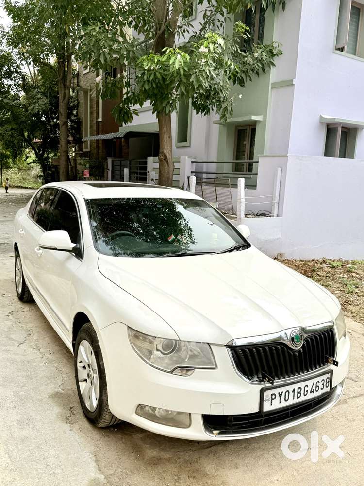 Skoda Superb 2008-2013 Elegance 2.0 Tdi Cr At, 2010, Petrol