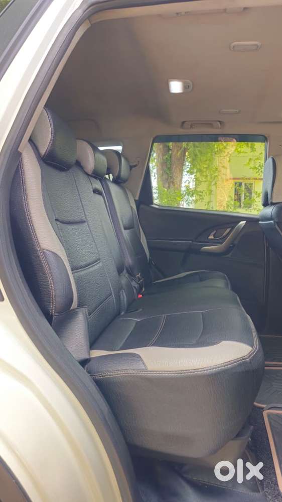 Mahindra Xuv500 W9, 2019, Diesel