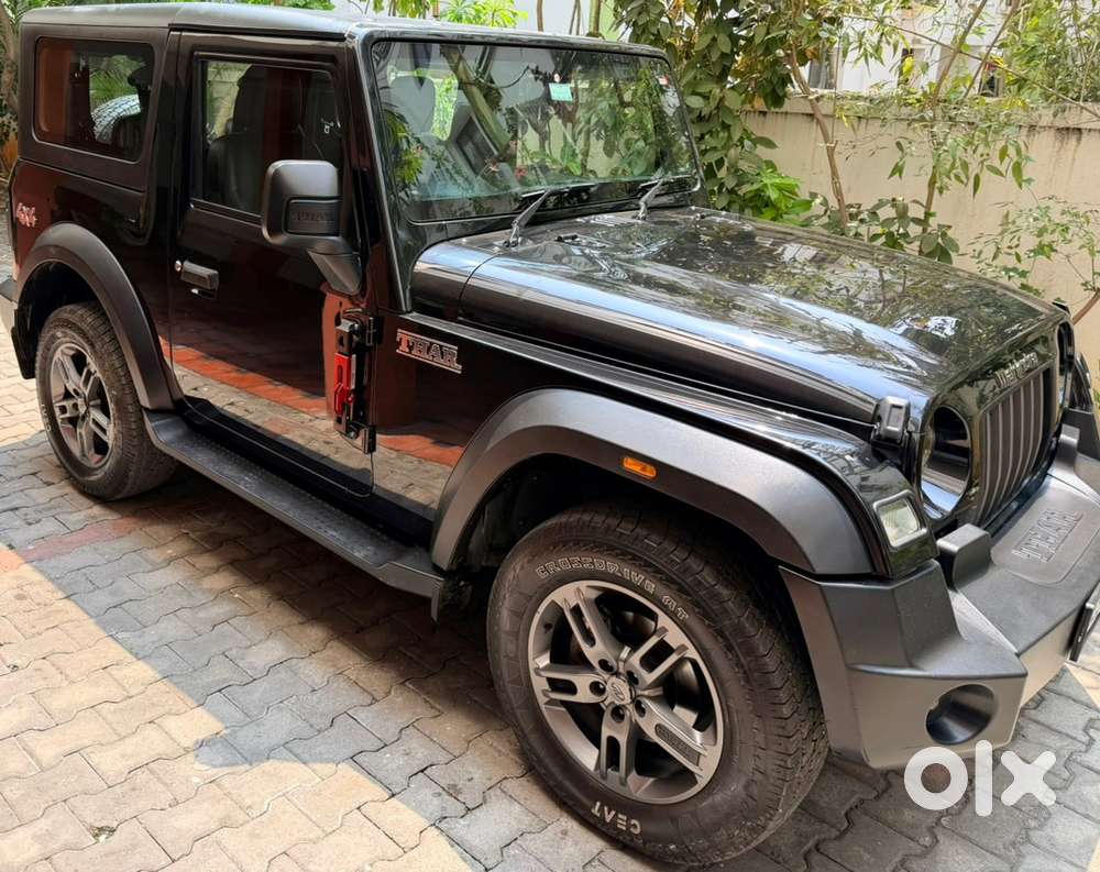 Mahindra Thar Petrol 2022