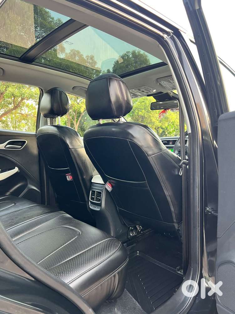 Mg Astor Shine 1.5 Mt (ivory), 2025, Petrol