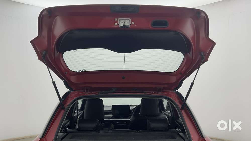 Maruti Suzuki Swift Zxi Plus Amt Dual Tone, 2024, Petrol