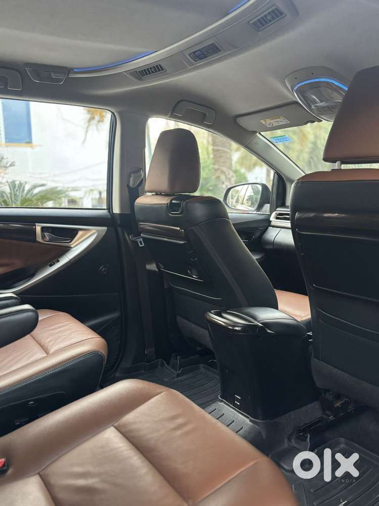 Toyota Innova Crysta