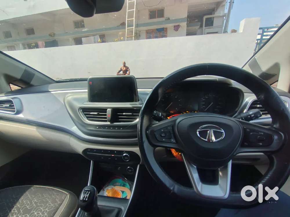 Tata Altroz 2021 Petrol 39664 Km Driven