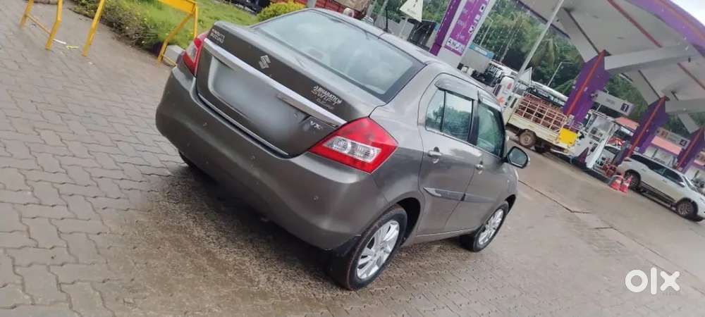 Maruti Suzuki Dzire 2015 Petrol 70000 Km Driven