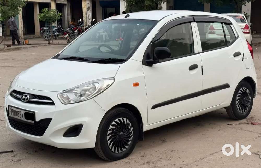 Hyundai I10 Petrol, Model 2011, Km 74000
