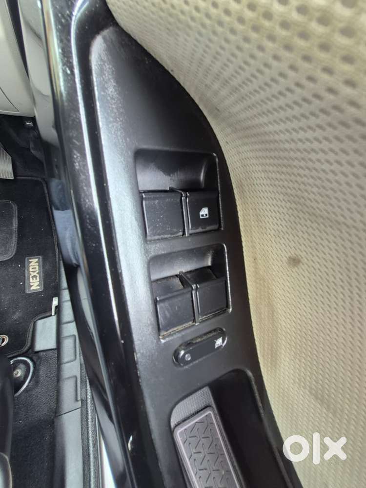 Tata Nexon 1.2 Revotron Xz Plus (s), 2023, Petrol