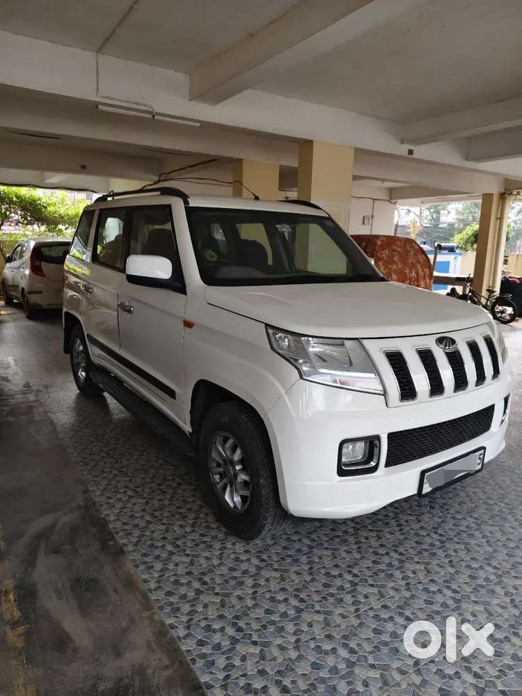 Mahindra Tuv 300 T8 Top Model,well Maintained, Showroom Track