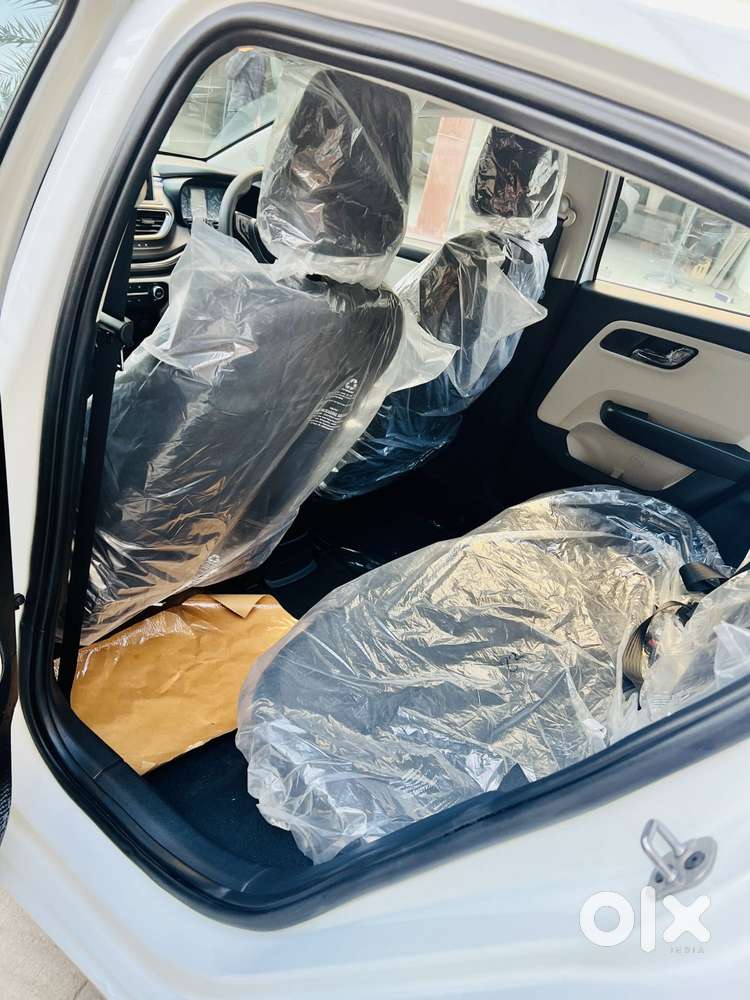 Tata Altroz 1.2 Xt, 2026, Petrol