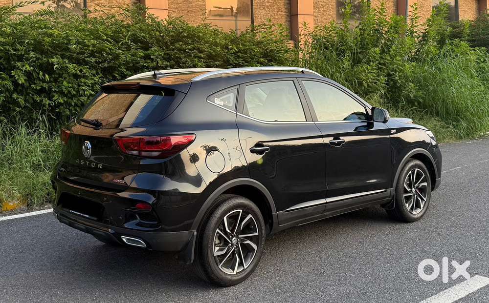 Mg Astor 1.5 Savvy Cvt S Red, 2023, Petrol