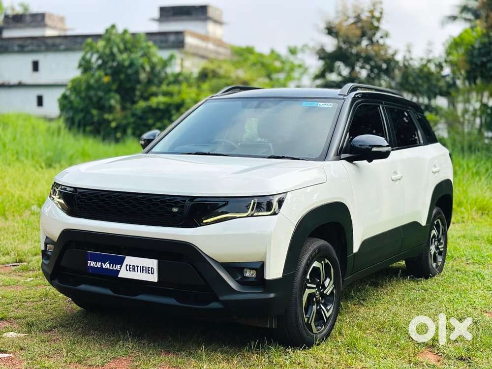 Maruti Suzuki Brezza 1.5 Zxi Plus Smart Hybrid Dual Tone, 2025, Petr..