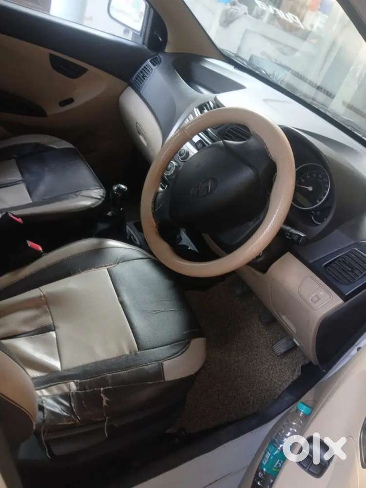 Hyundai Eon Magna 2015