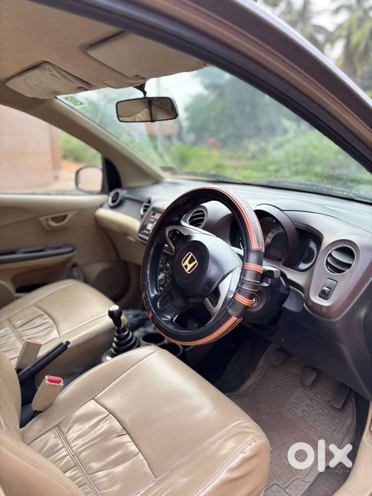 Honda Brio V Mt, 2013, Petrol