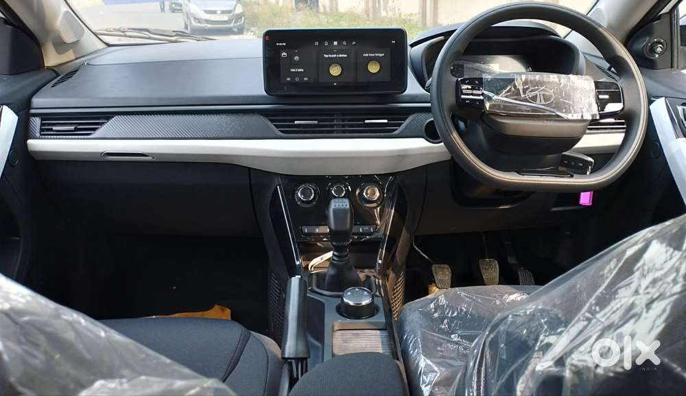 Tata Nexon, 2025, Petrol