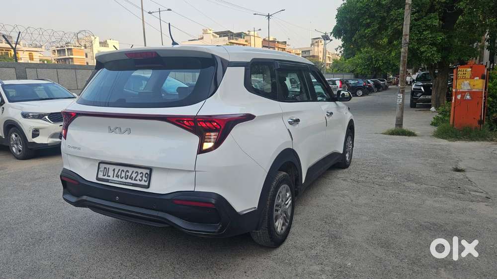 Kia Carens 1.5 Premium 7 Str, 2022, Petrol