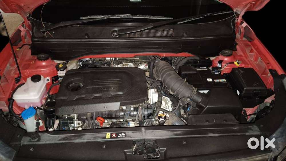 Hyundai Venue(oct-2022) 1.5 Crdi Mt Sx Dual Tone (diesel) Fully Loaded