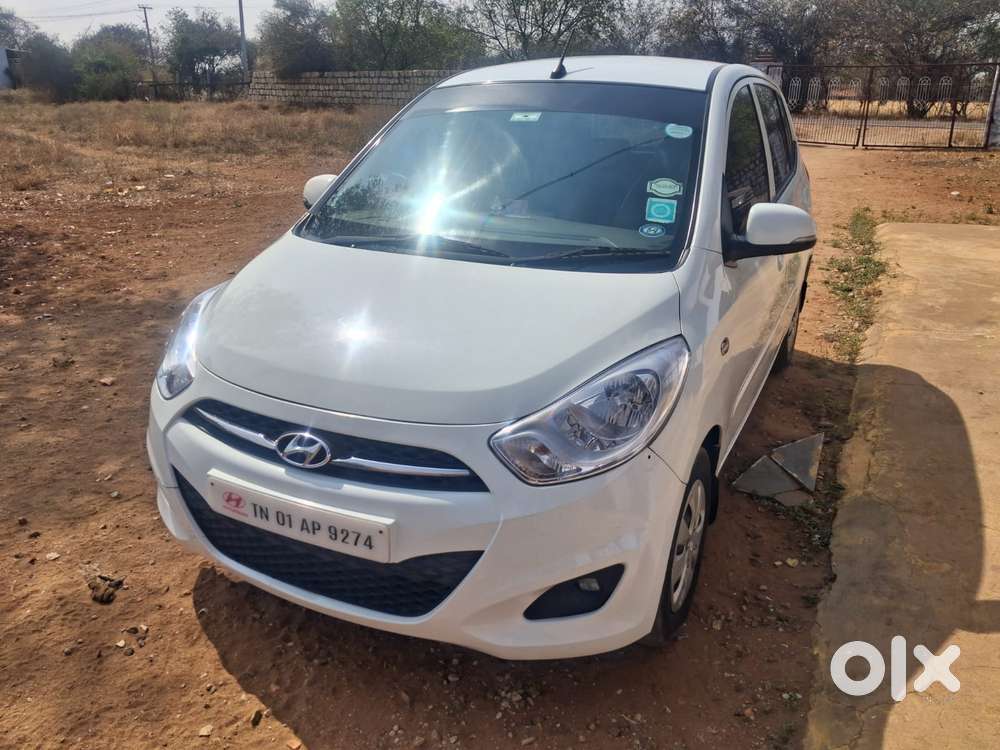 Hyundai I10 Sportz, 2011, Petrol