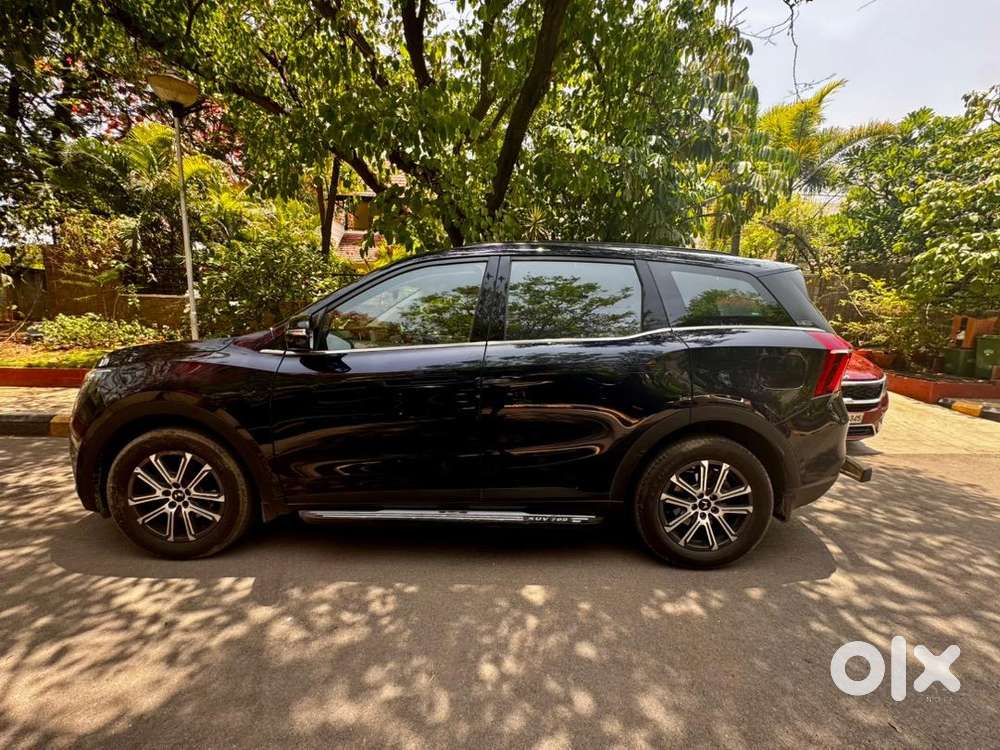 Mahindra Xuv700 Ax7 Dsl 2025 Model  Diesel  Manual