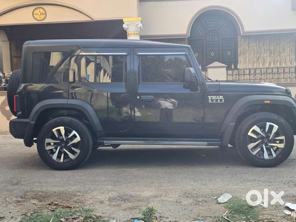 Mahindra Thar Roxx 2025