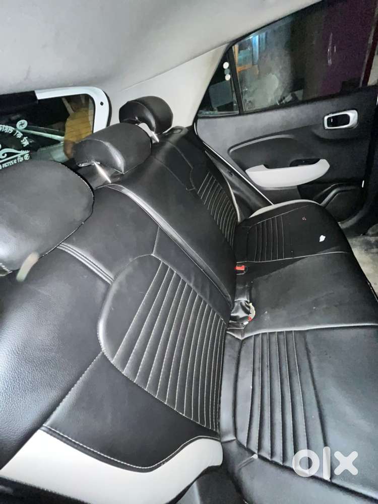 Hyundai Venue Petrol 2023