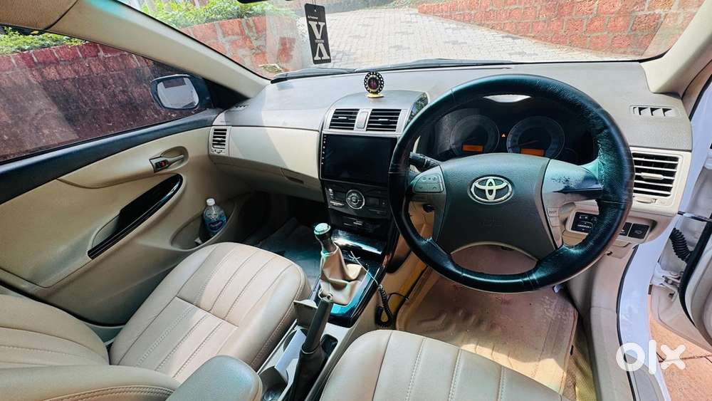 Toyota Corolla Altis 2010 Petrol