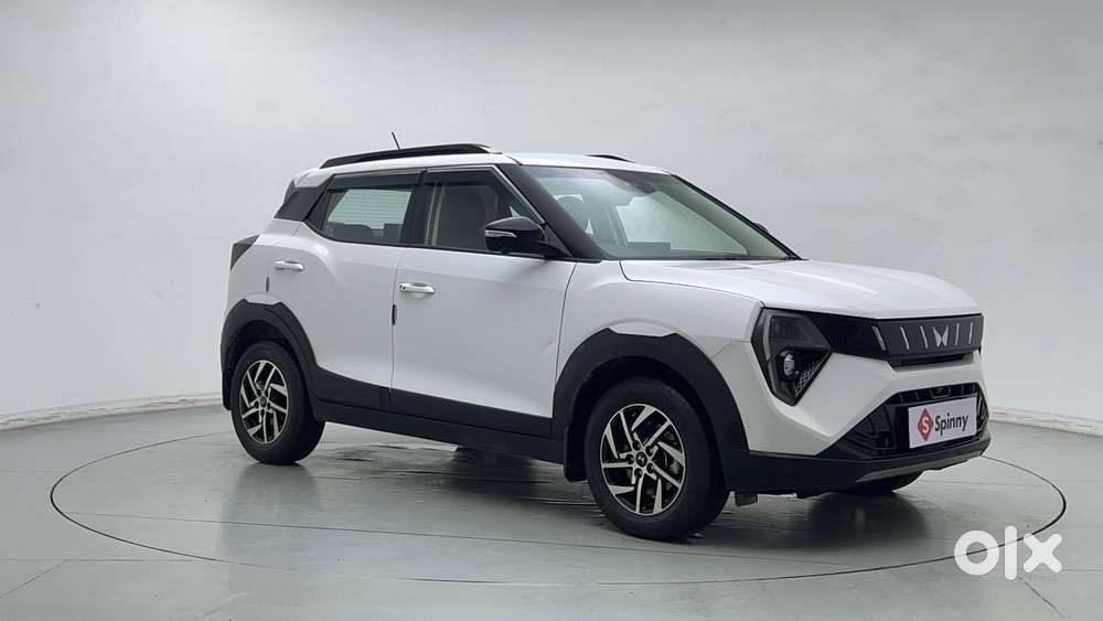 Mahindra Xuv 3xo Ax5 Pm Mt, 2025, Petrol