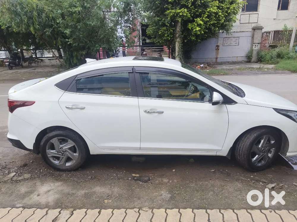 Hyundai Verna 2023 Diesel Well Maintained