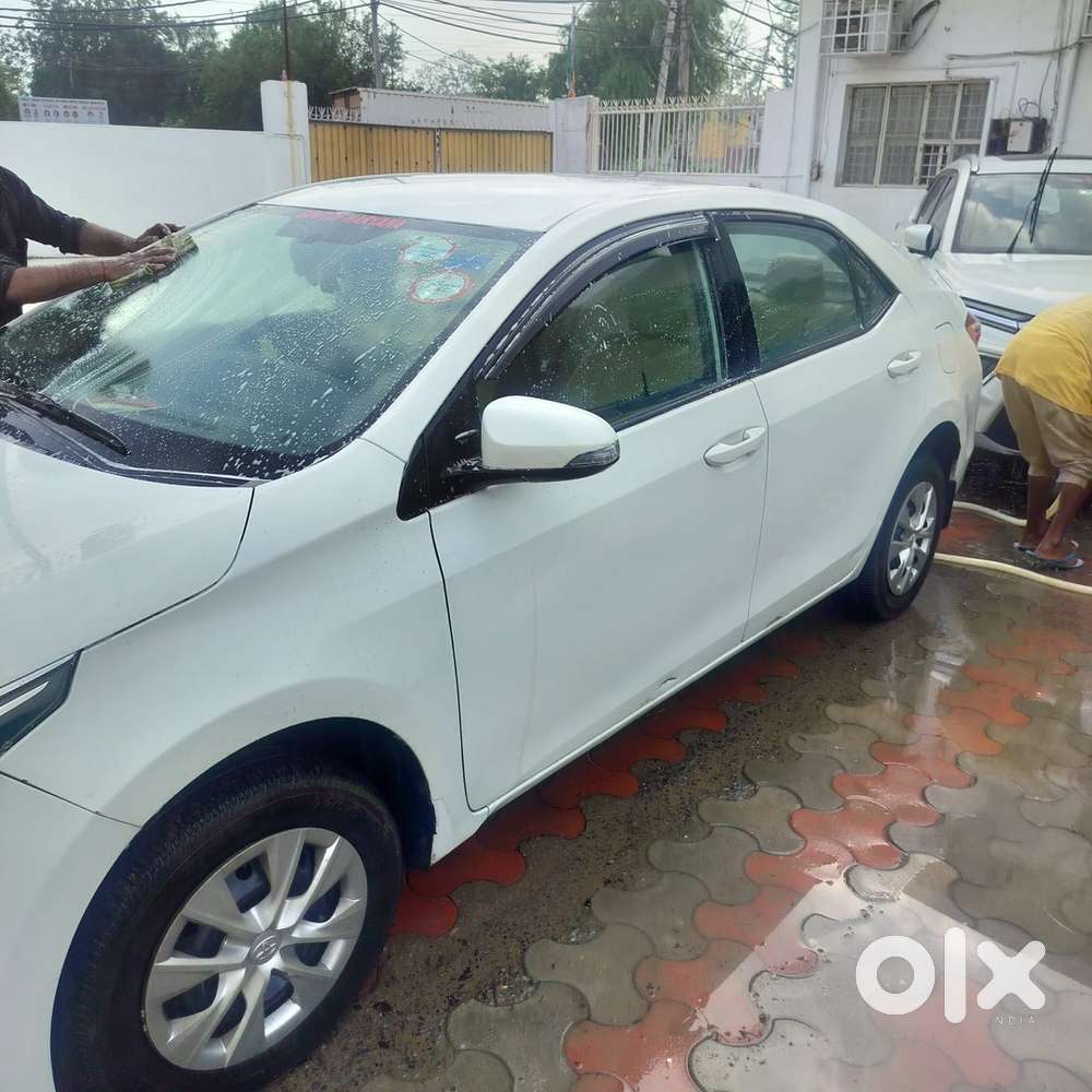 Toyota Corolla Altis 2016 Petrol Ias Office Driven
