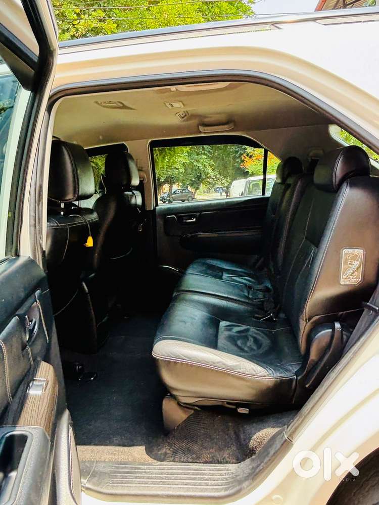 Toyota Fortuner 3.0 4x4 Manual, 2015, Diesel