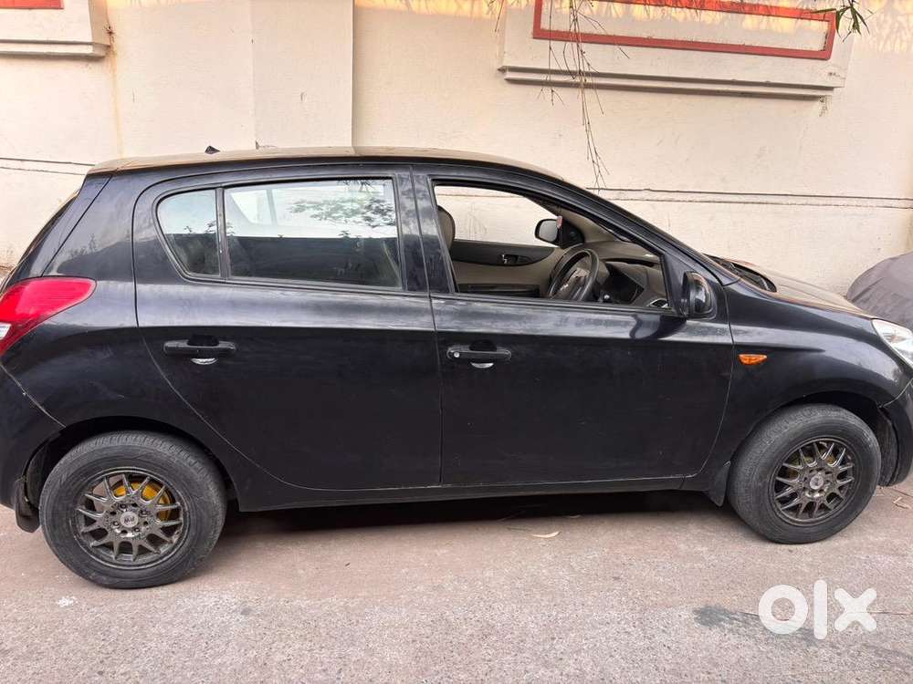 Hyundai New I20 2010 Petrol 85000 Km Driven