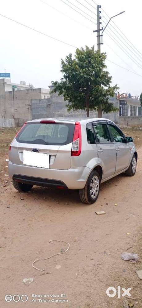 Ford Figo 1.2p Trend Mt, 2013, Diesel