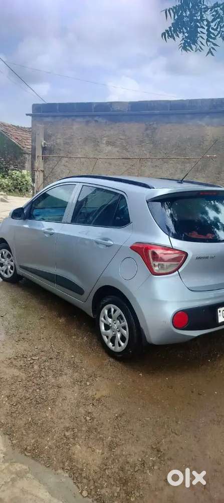 Hyundai I10 Sportz 2019 Model