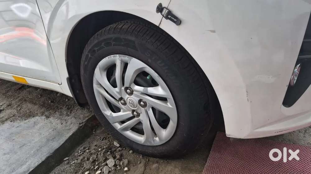 Hyundai Aura Cng