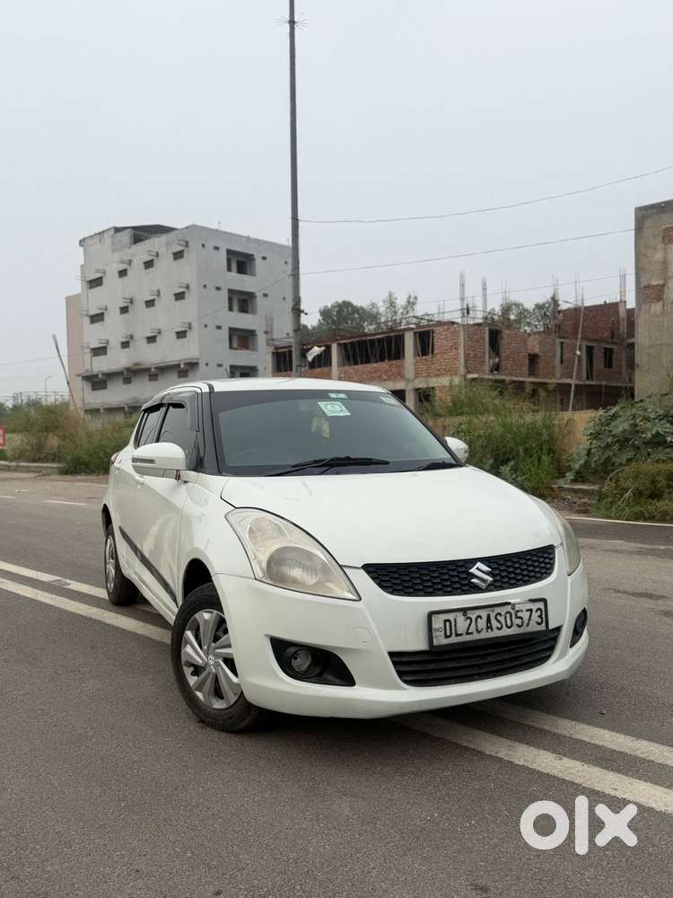 Maruti Suzuki Swift Vxi + Manual, 2013, Cng & Hybrids
