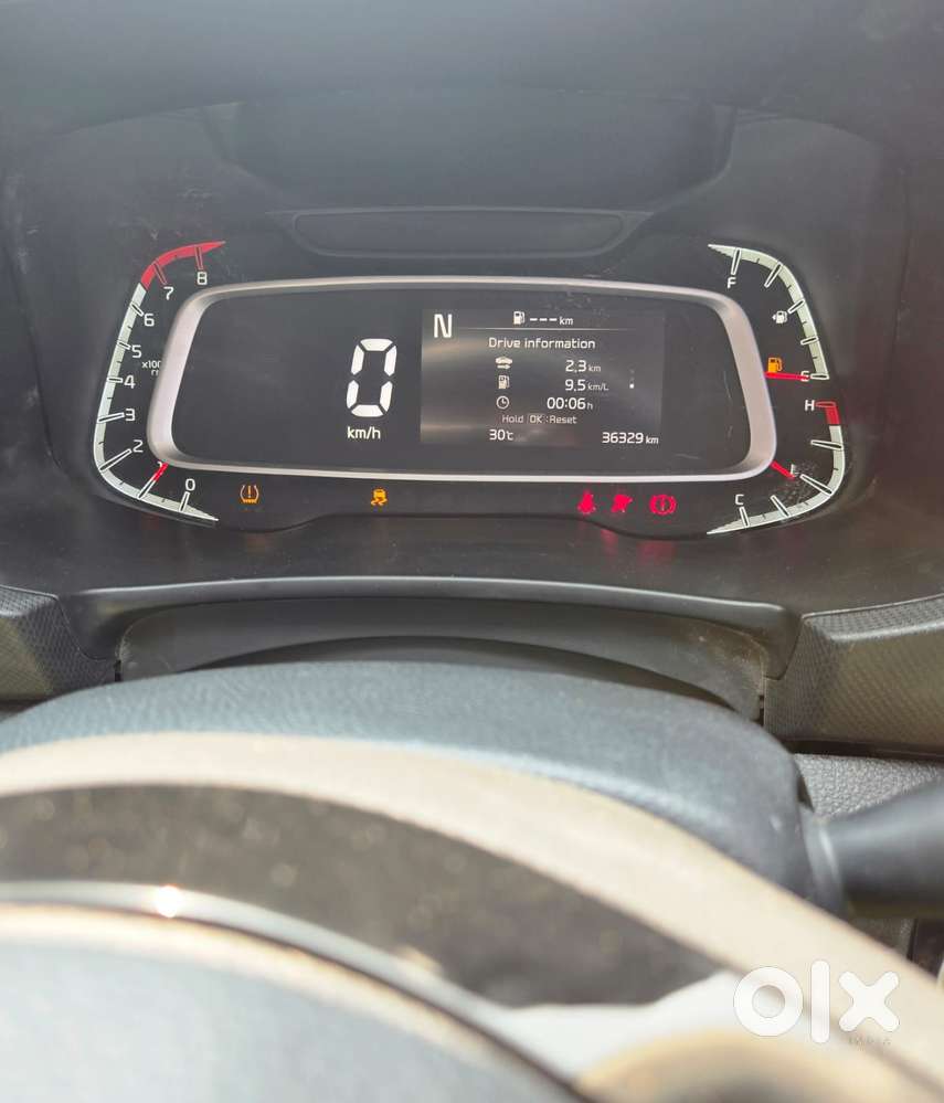 Kia Sonet Htx D, 2023, Petrol