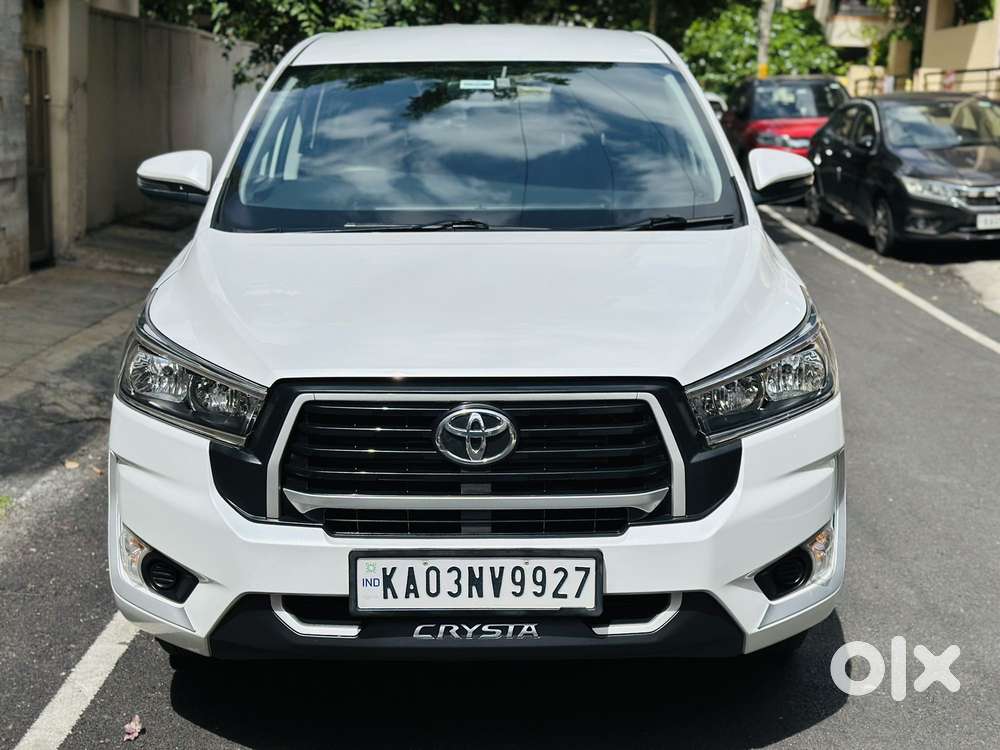 Toyota Innova Crysta 2.4 G Plus Mt 8 Str, 2025, Diesel