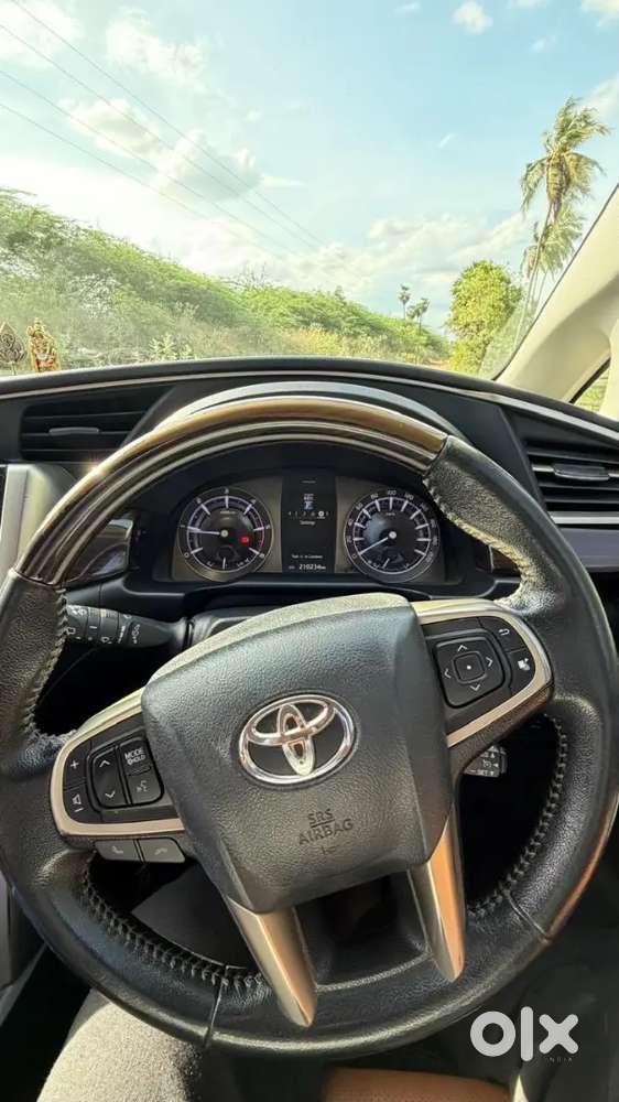 Toyota Innova Crysta 2022