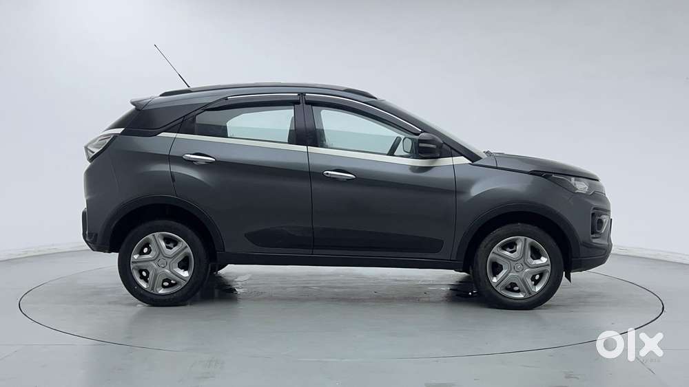 Tata Nexon 1.5 Revotorq Xm (s), 2022, Diesel