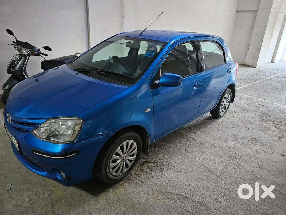 Toyota Etios Liva 2011 Petrol 90000 Km Driven