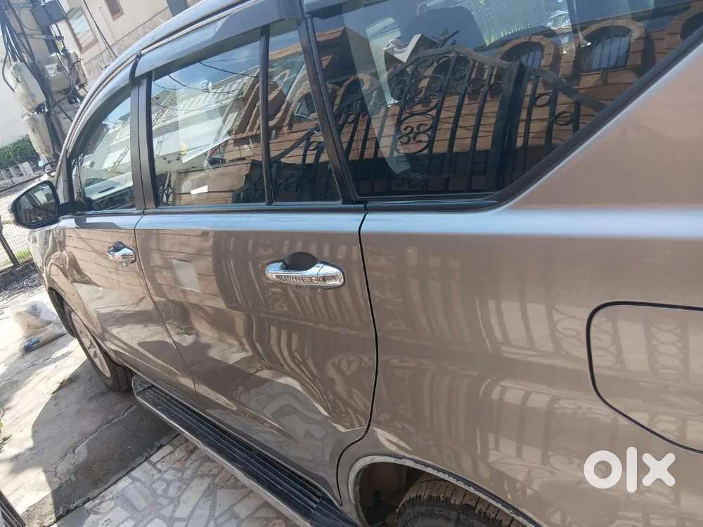 Toyota Innova Crysta 2019