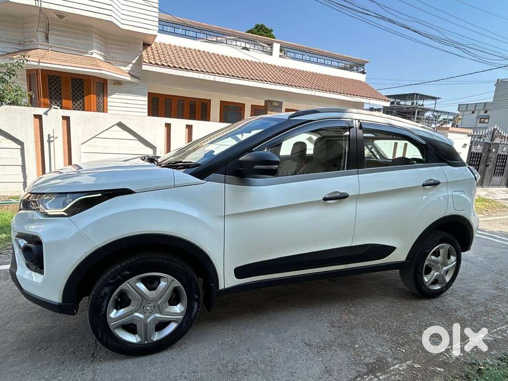 Tata Nexon Petrol 2021 First Owner 52000 Km Driven